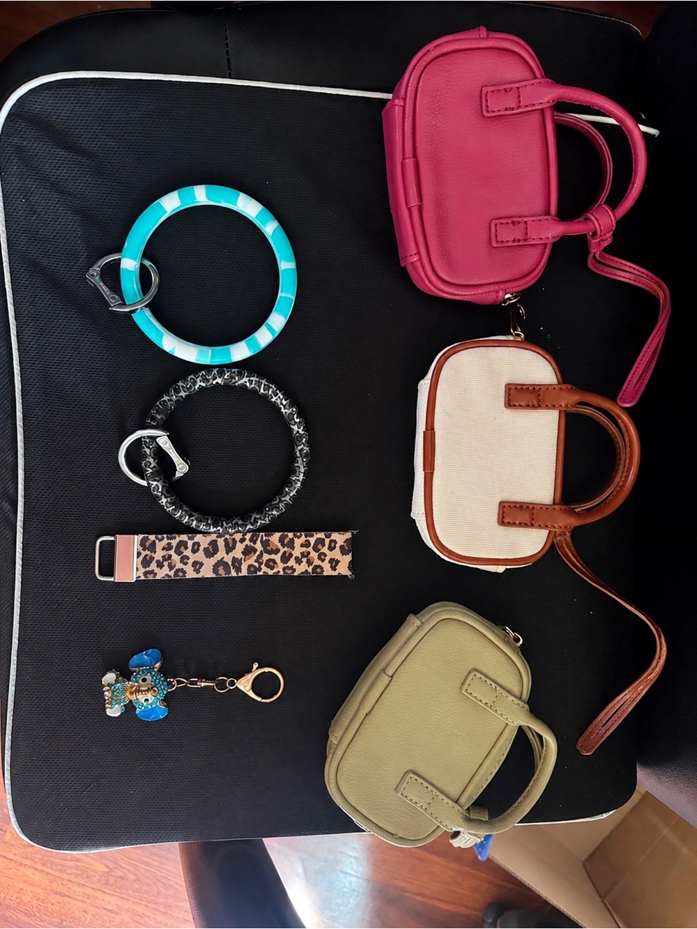 8 PC BUNDLE WRISTLETS AND KEYCHAINS